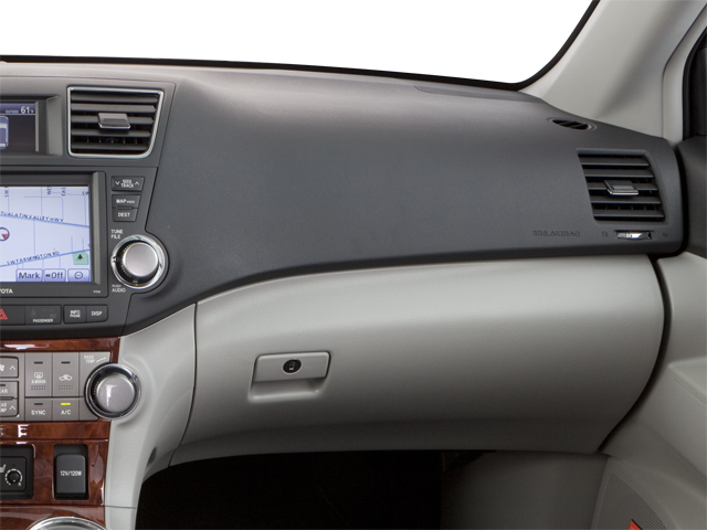 2012 Toyota HIGHLANDER SE