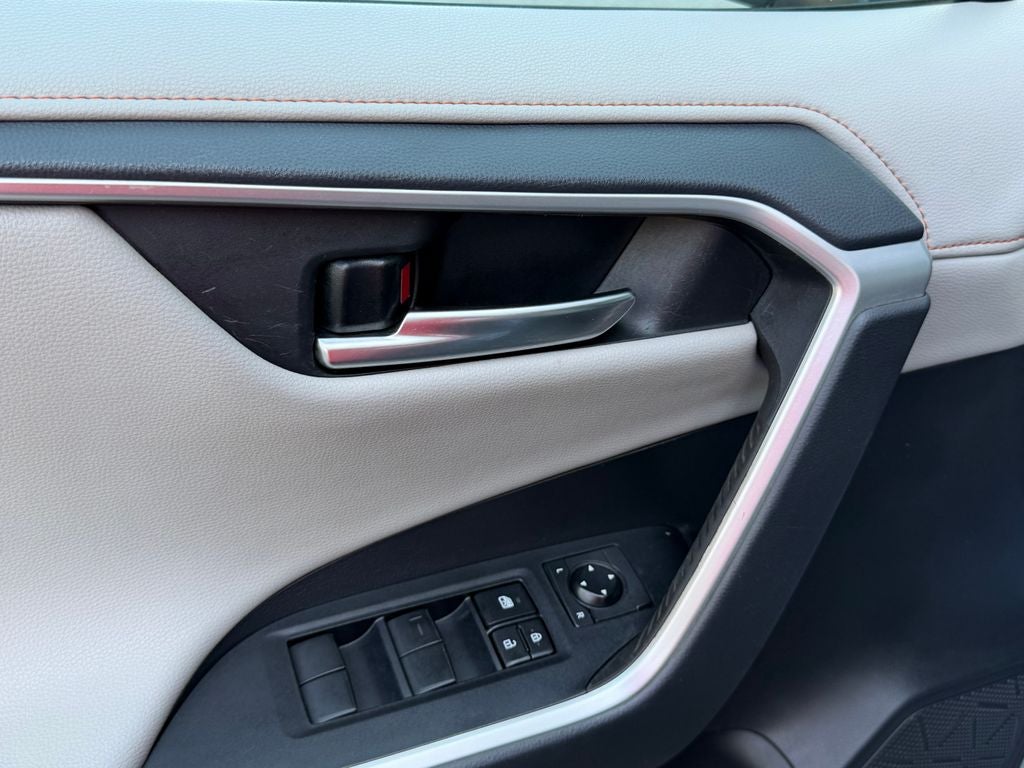 2019 Toyota RAV4 Adventure