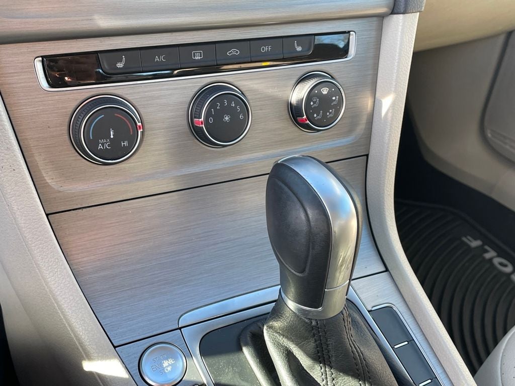 2017 Volkswagen Golf TSI SEL 4-Door