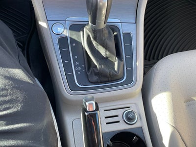 2017 Volkswagen Golf TSI SEL 4-Door