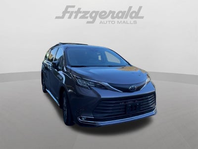 2021 Toyota Sienna XLE 7 Passenger