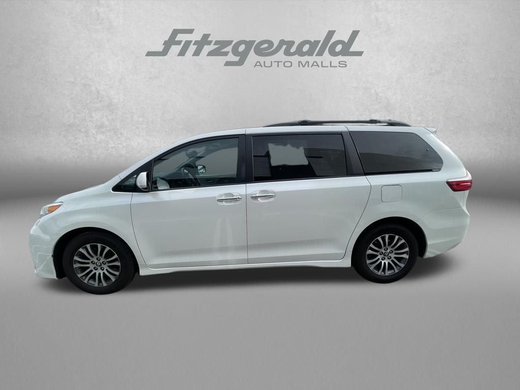 2018 Toyota Sienna XLE 8 Passenger