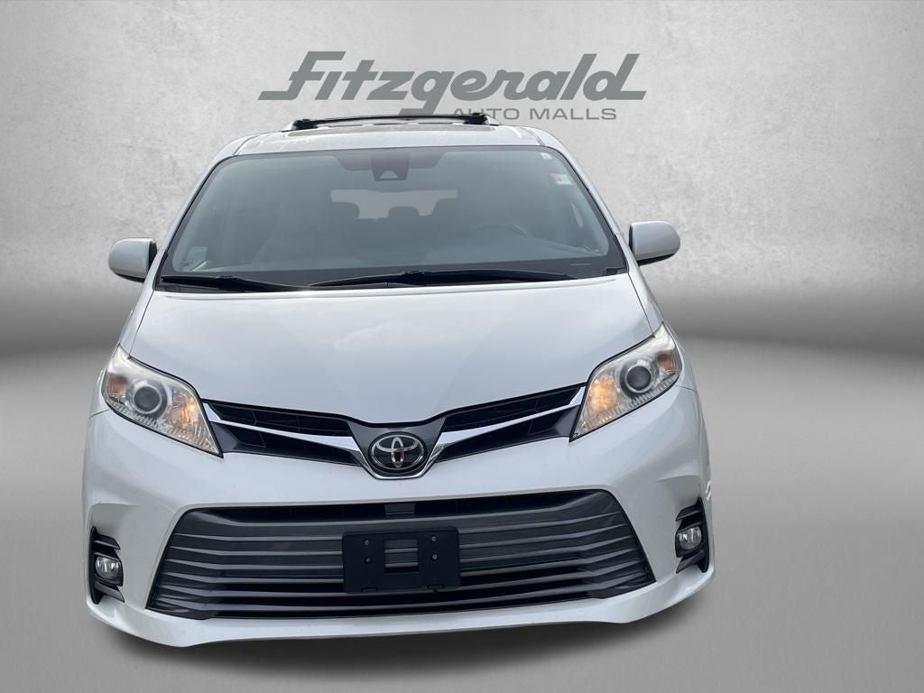 2018 Toyota Sienna XLE 8 Passenger