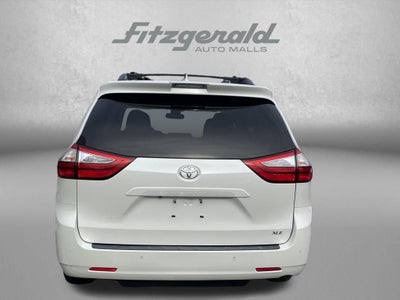 2018 Toyota Sienna XLE 8 Passenger