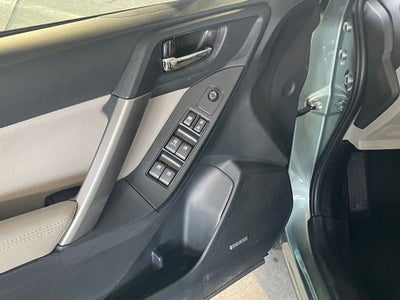 2016 Subaru Forester 2.5i Touring