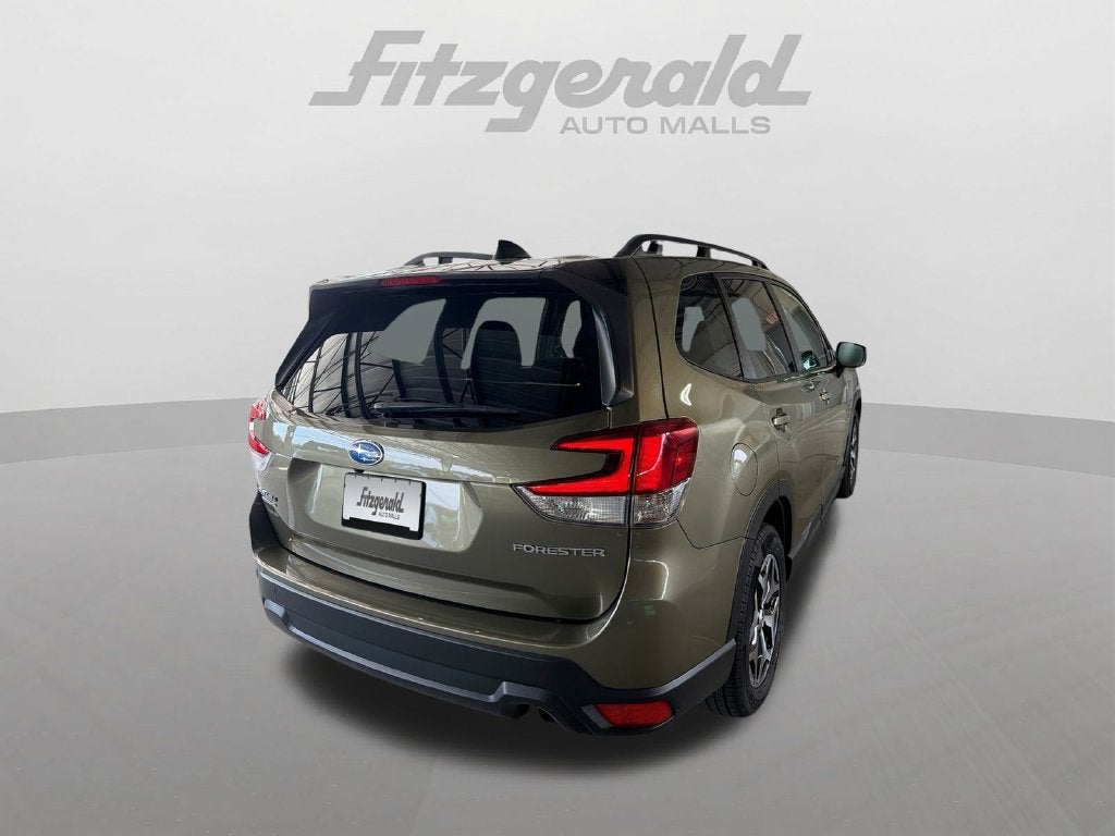 2024 Subaru Forester Premium