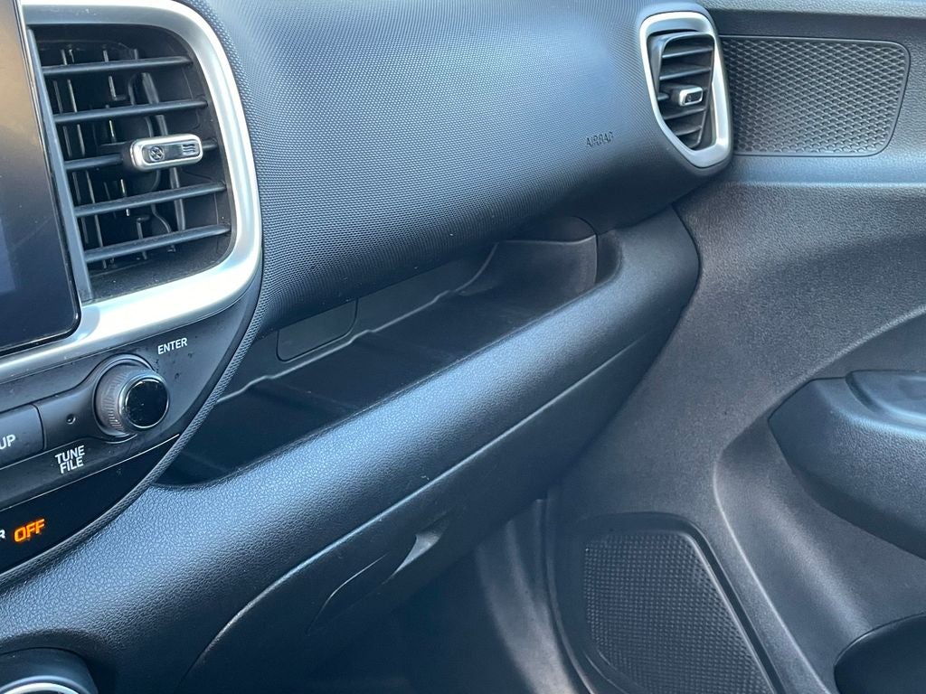 2022 Hyundai Venue SE