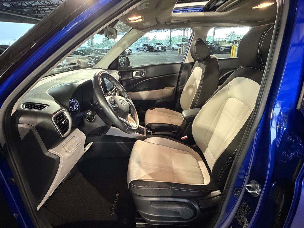 2022 Hyundai Venue SEL