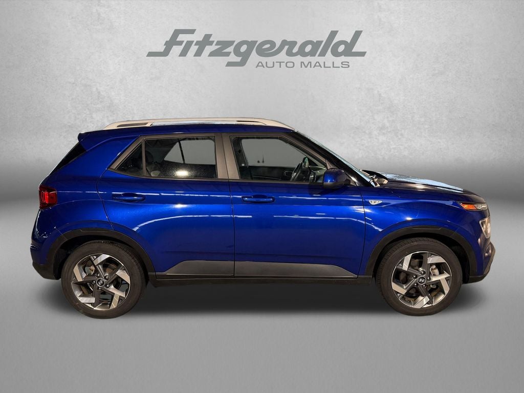 2022 Hyundai Venue SEL