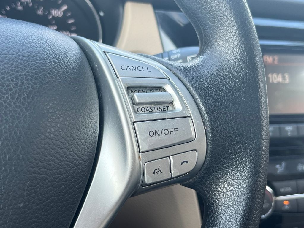 2016 Nissan Rogue SV