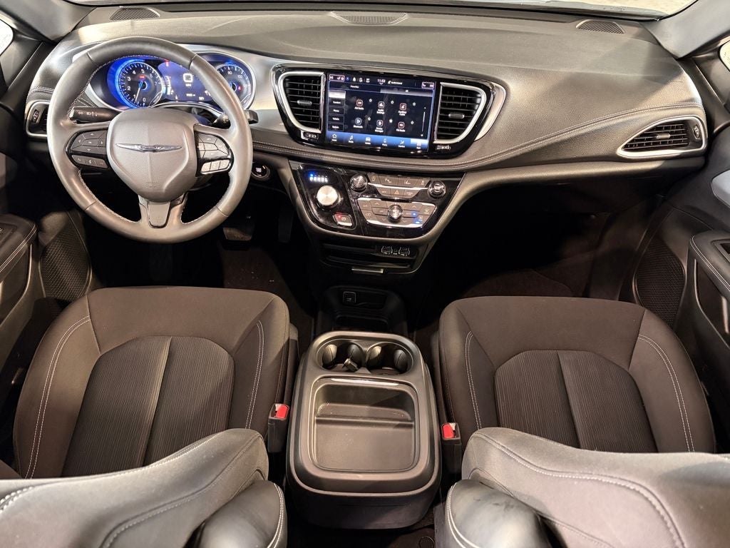 2024 Chrysler Pacifica Touring