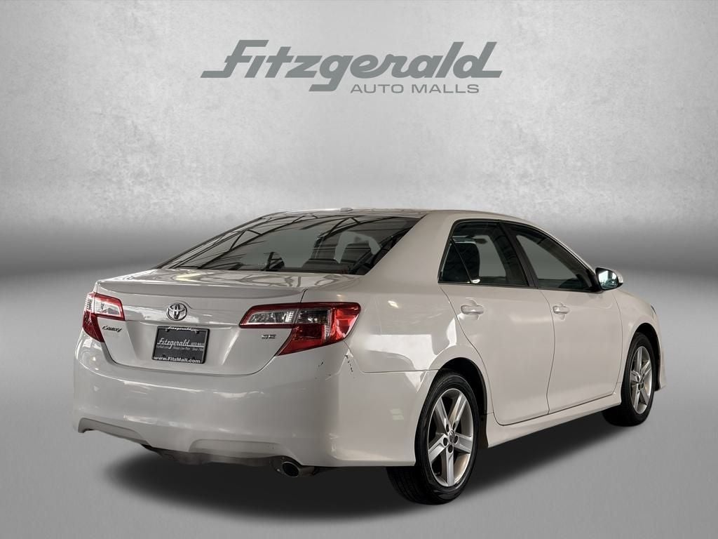 2014 Toyota CAMRY SE