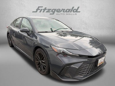 2025 Toyota Camry SE