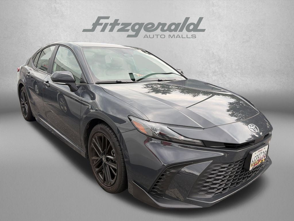 2025 Toyota Camry SE