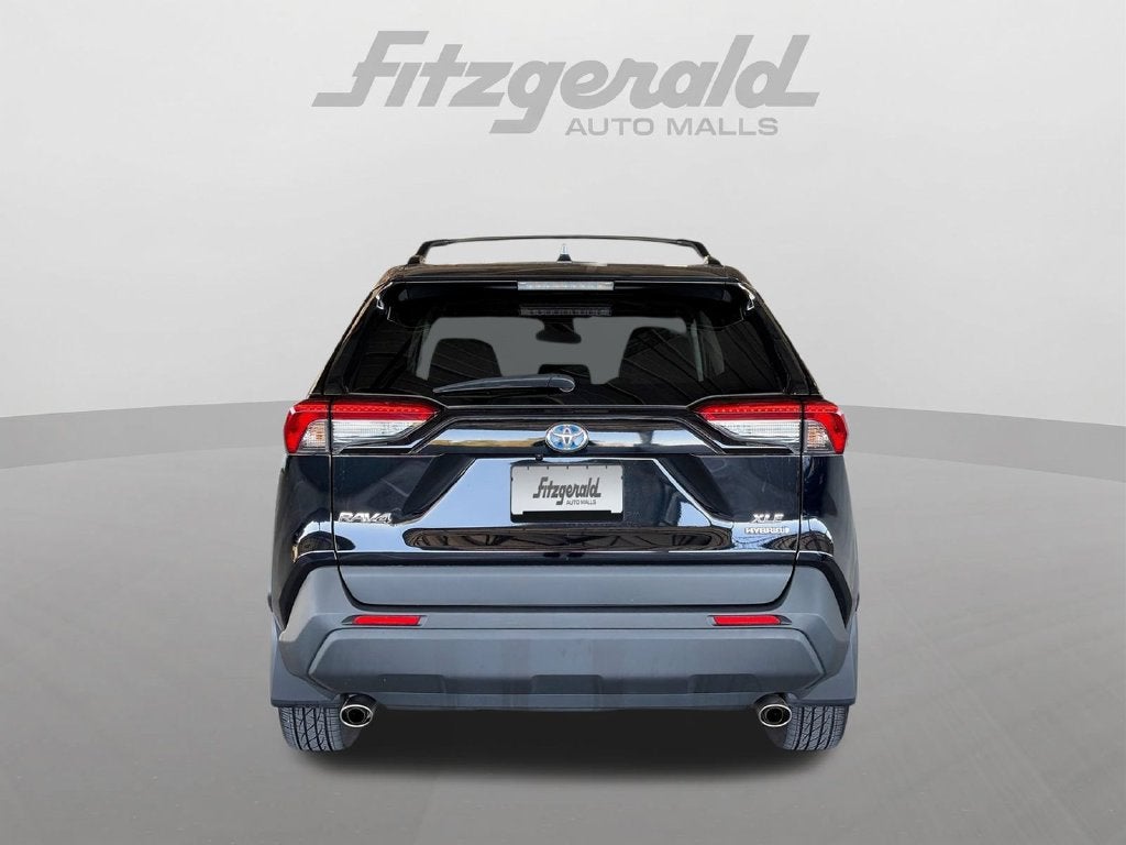 2022 Toyota RAV4 Hybrid XLE