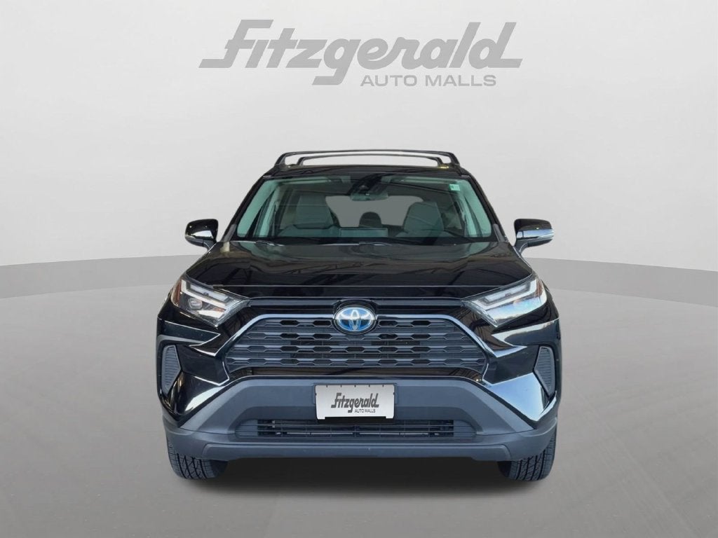 2022 Toyota RAV4 Hybrid XLE