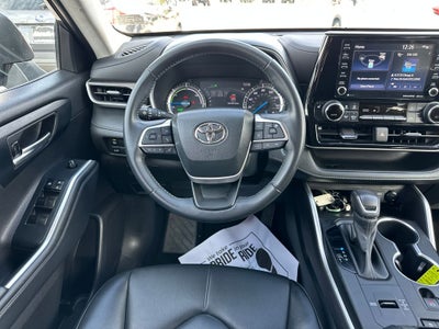 2022 Toyota HIGHLANDER HYBRD XLE