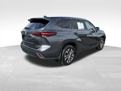 2022 Toyota HIGHLANDER HYBRD XLE