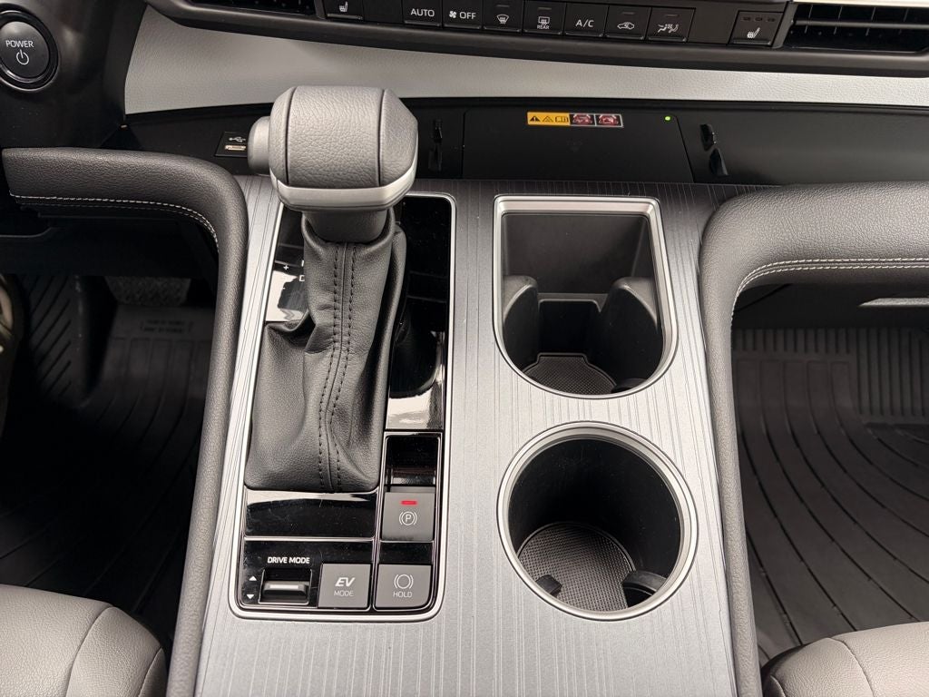 2025 Toyota SIENNA XLE AWD XLE 7 Passenger