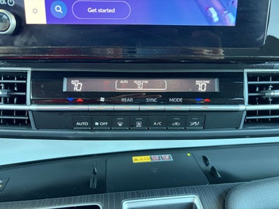 2025 Toyota Sienna LE 8 Passenger