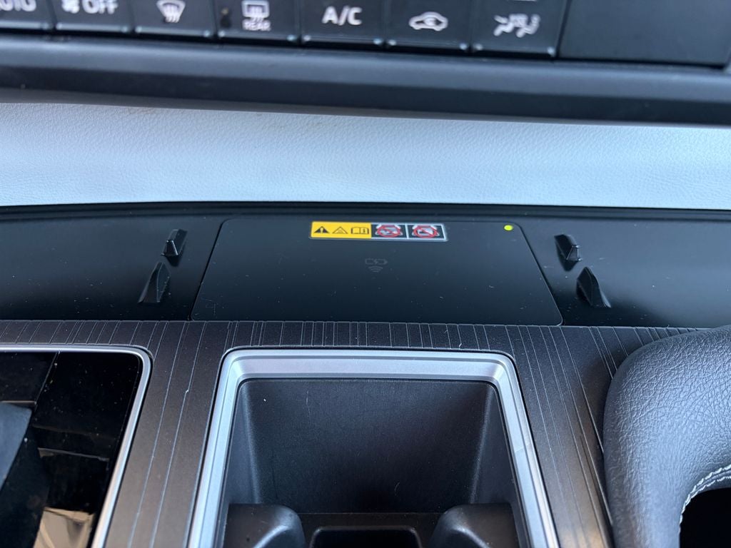 2025 Toyota Sienna LE 8 Passenger