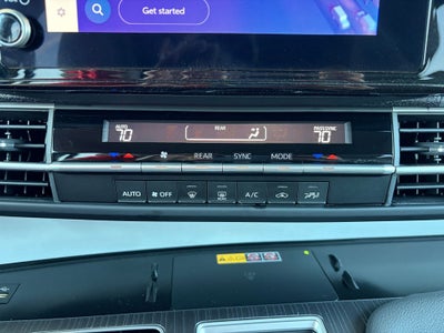 2025 Toyota Sienna LE 8 Passenger
