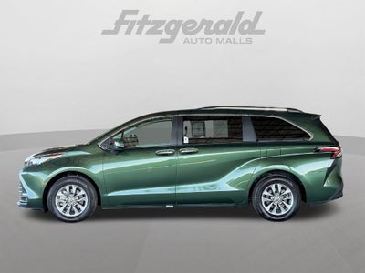 2026 Toyota Sienna XLE 7 Passenger