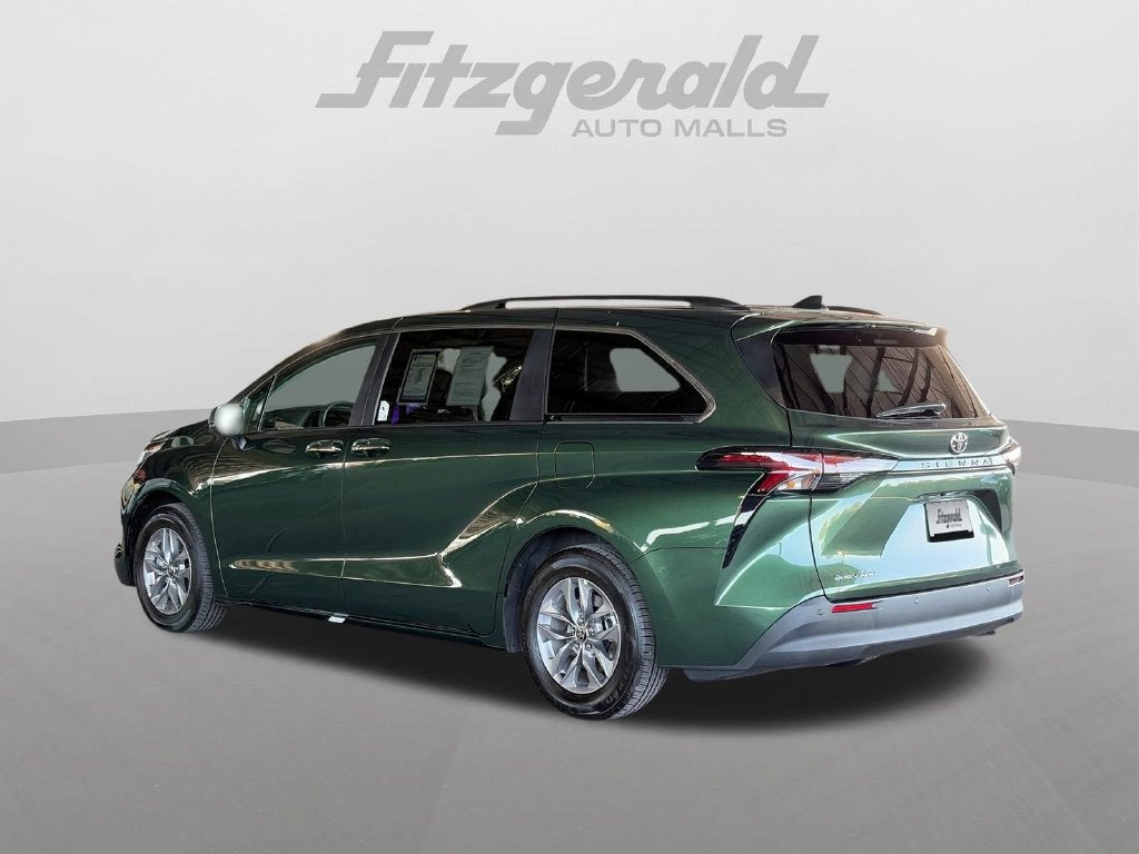 2026 Toyota Sienna XLE 7 Passenger