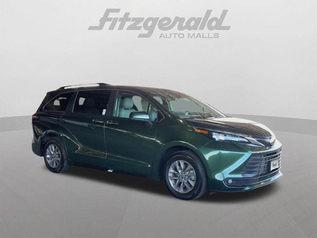 2026 Toyota Sienna XLE 7 Passenger