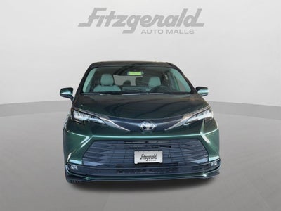 2026 Toyota Sienna XLE 7 Passenger