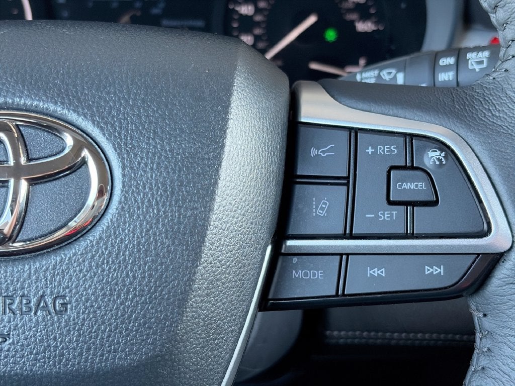 2026 Toyota Sienna XLE 7 Passenger