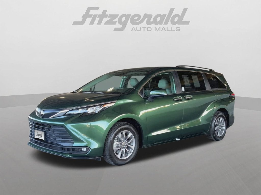 2026 Toyota Sienna XLE 7 Passenger