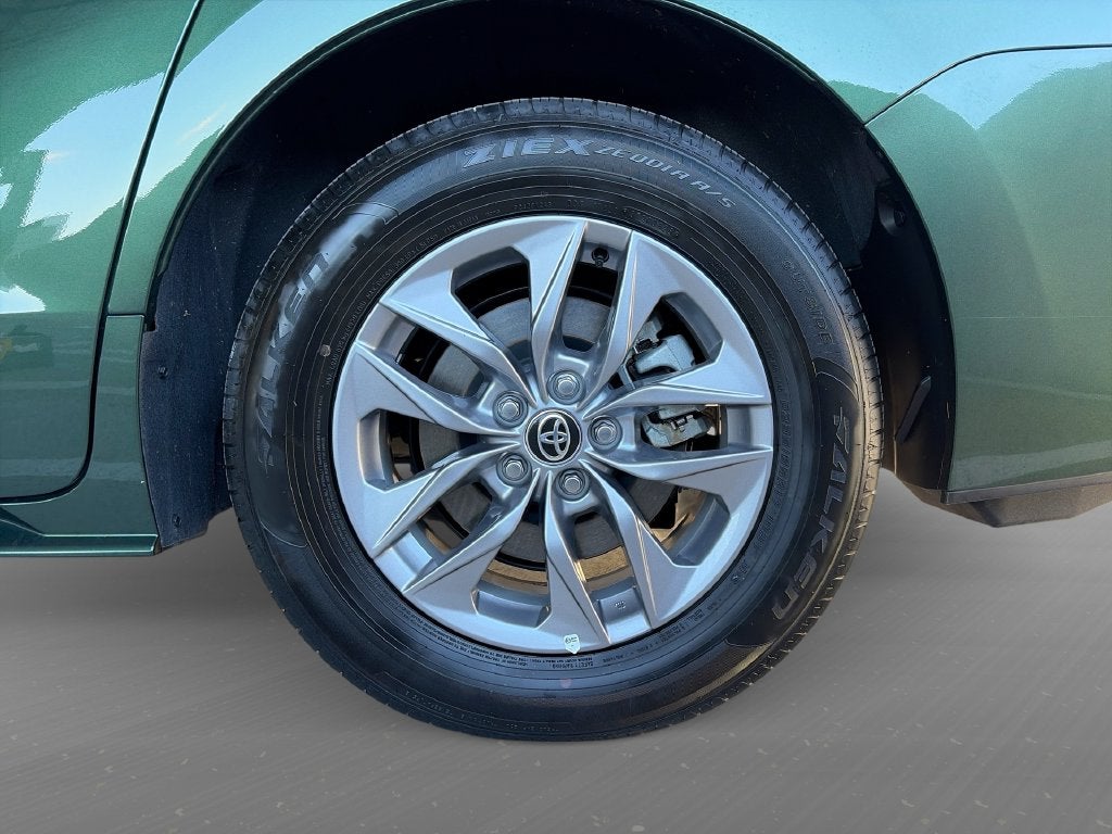2026 Toyota Sienna XLE 7 Passenger