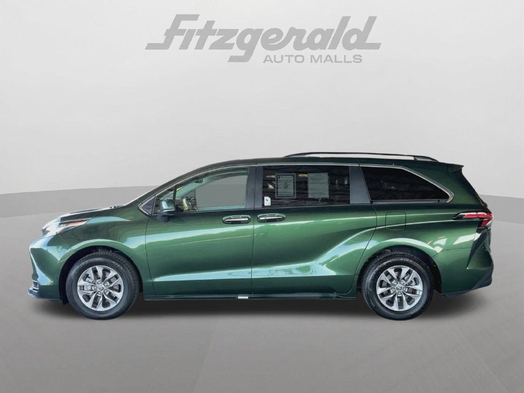 2026 Toyota Sienna XLE 7 Passenger