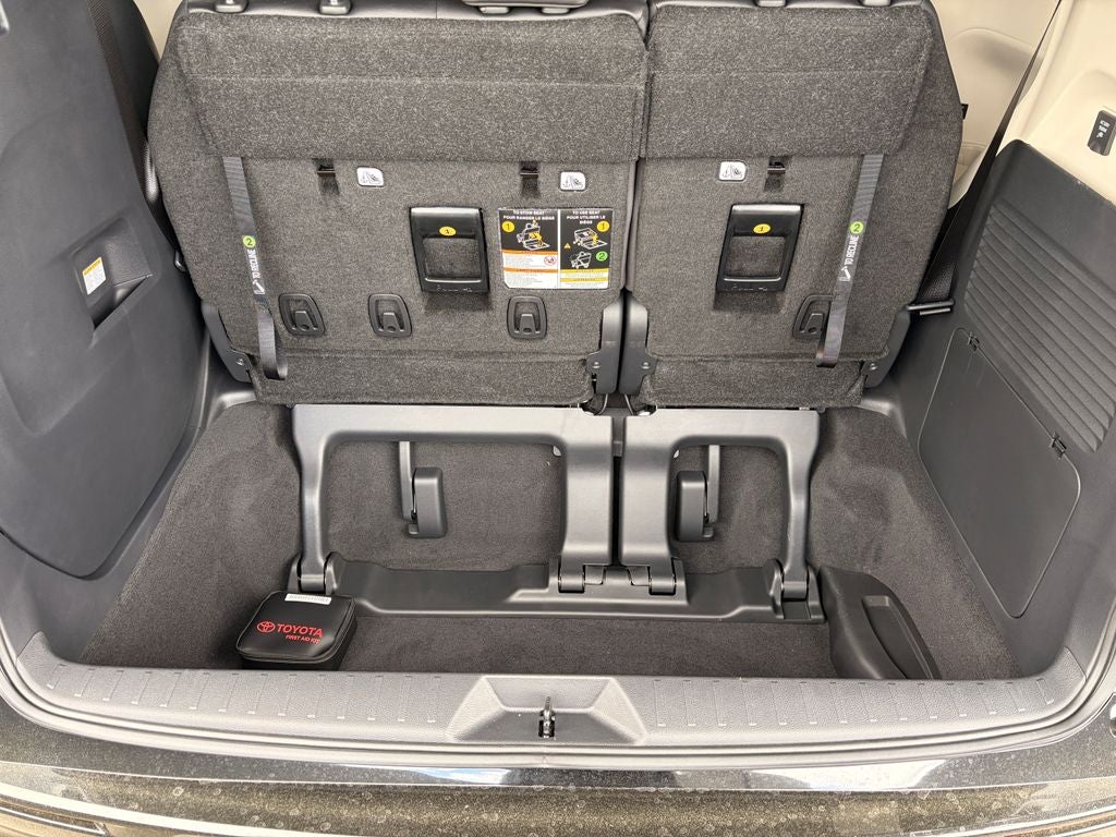 2026 Toyota SIENNA LTD AWD Limited 7 Passenger