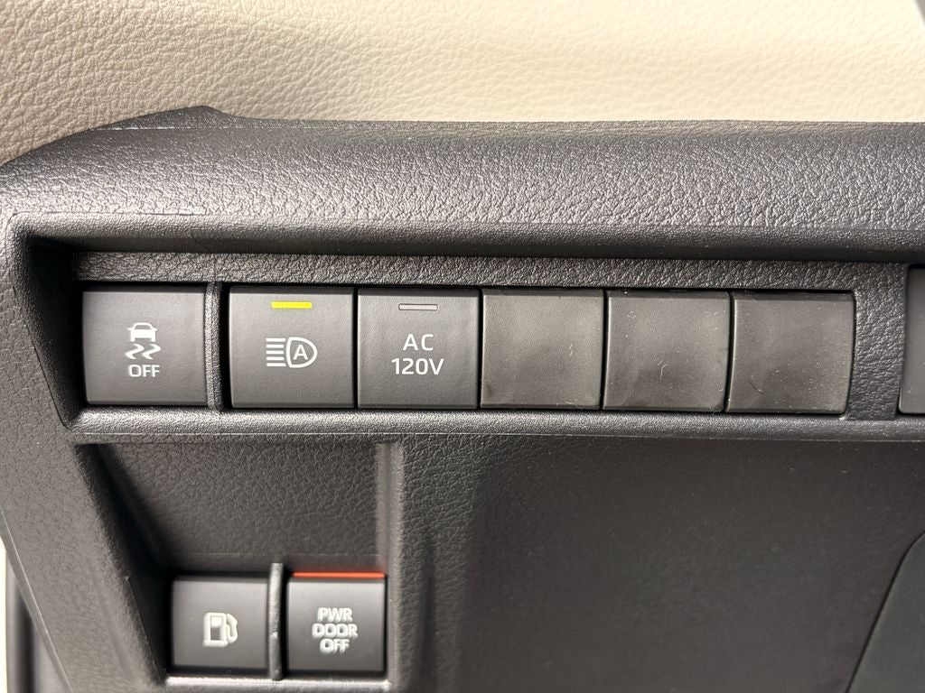 2026 Toyota SIENNA LTD AWD Limited 7 Passenger