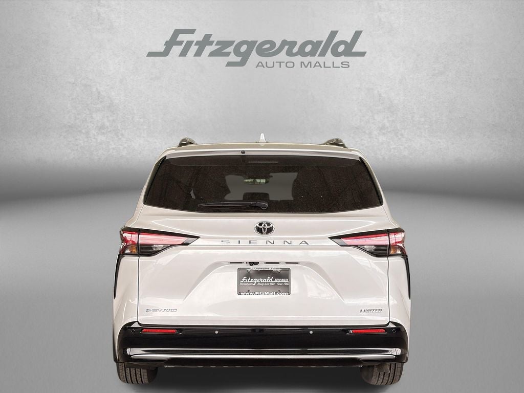 2026 Toyota SIENNA LTD AWD Limited 7 Passenger
