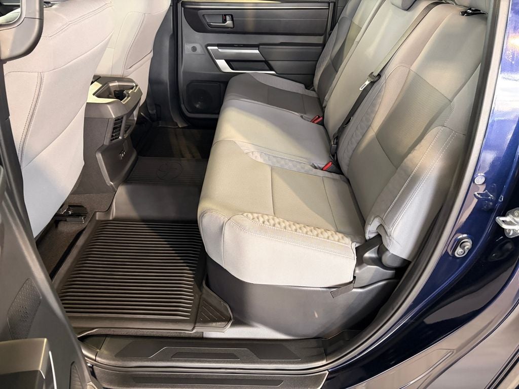 2025 Toyota TUNDRA 4X4 SR5