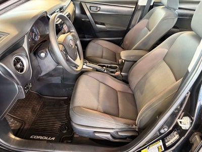 2017 Toyota COROLLA LE