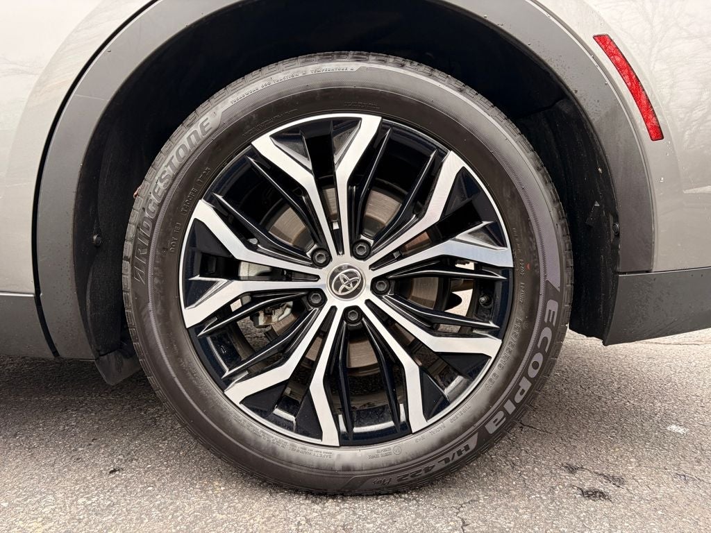 2026 Toyota CROWN XLE