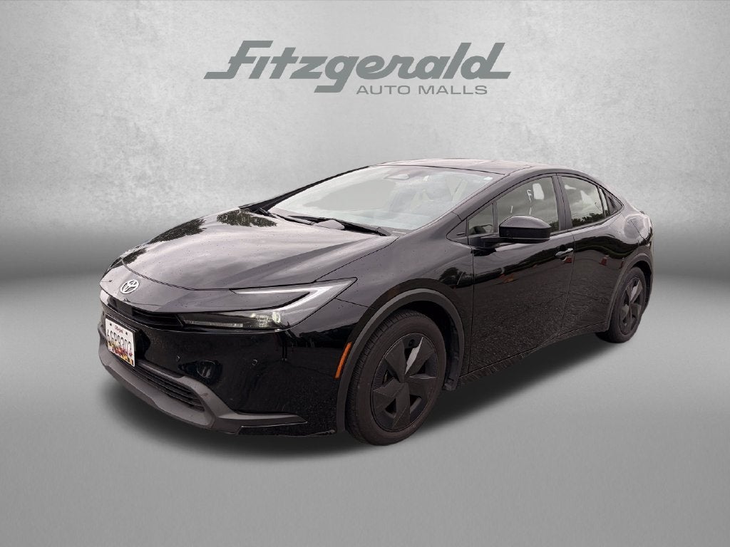 2025 Toyota Prius LE