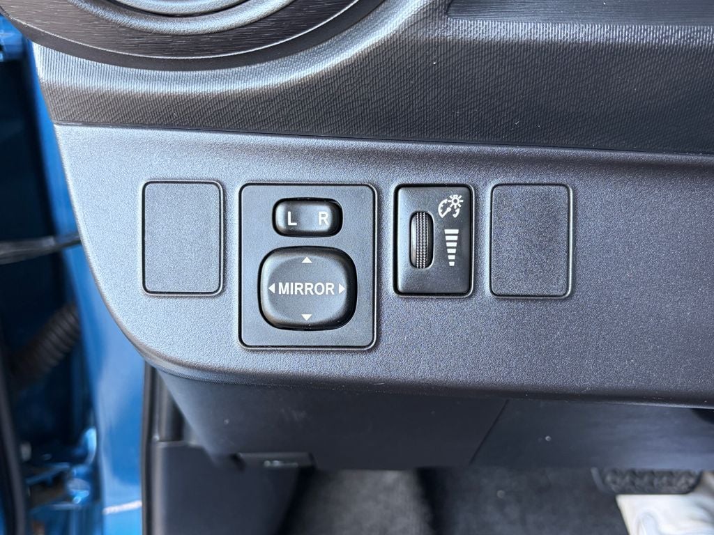 2012 Toyota PRIUS c Two