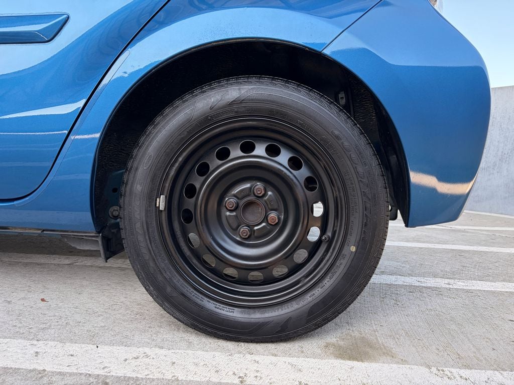 2012 Toyota PRIUS c Two