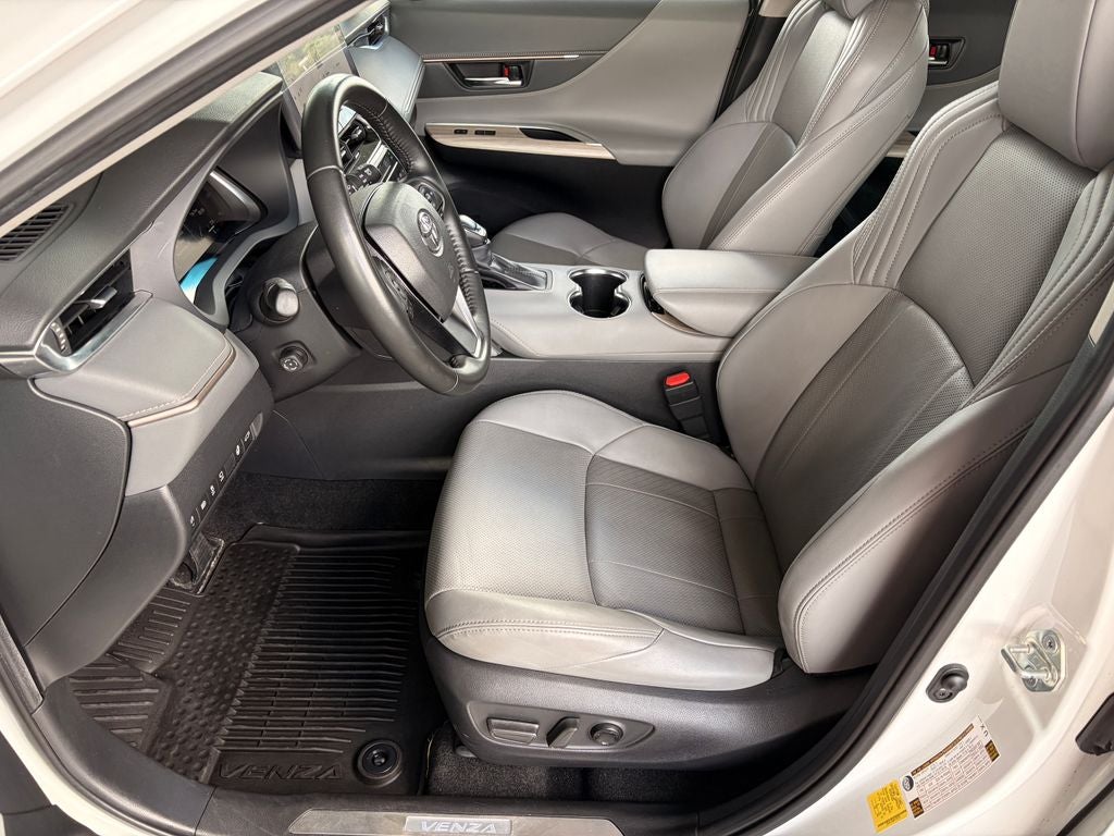 2023 Toyota Venza Limited