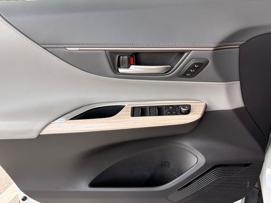 2023 Toyota Venza Limited
