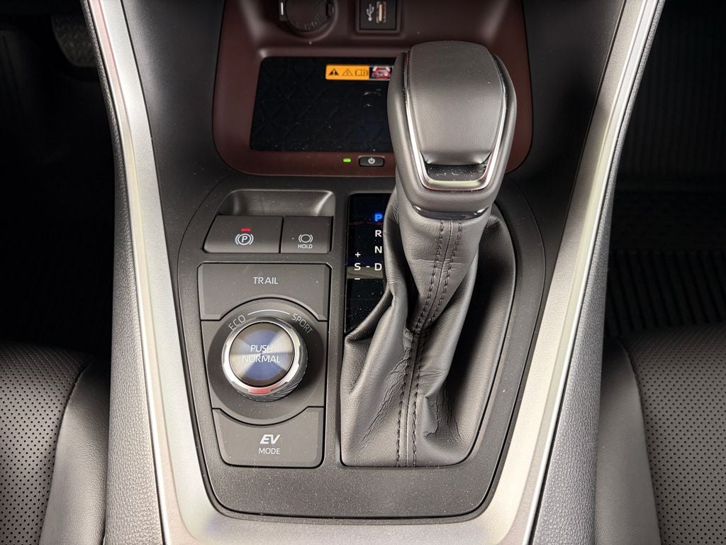 2025 Toyota RAV4 HYBRID Limited