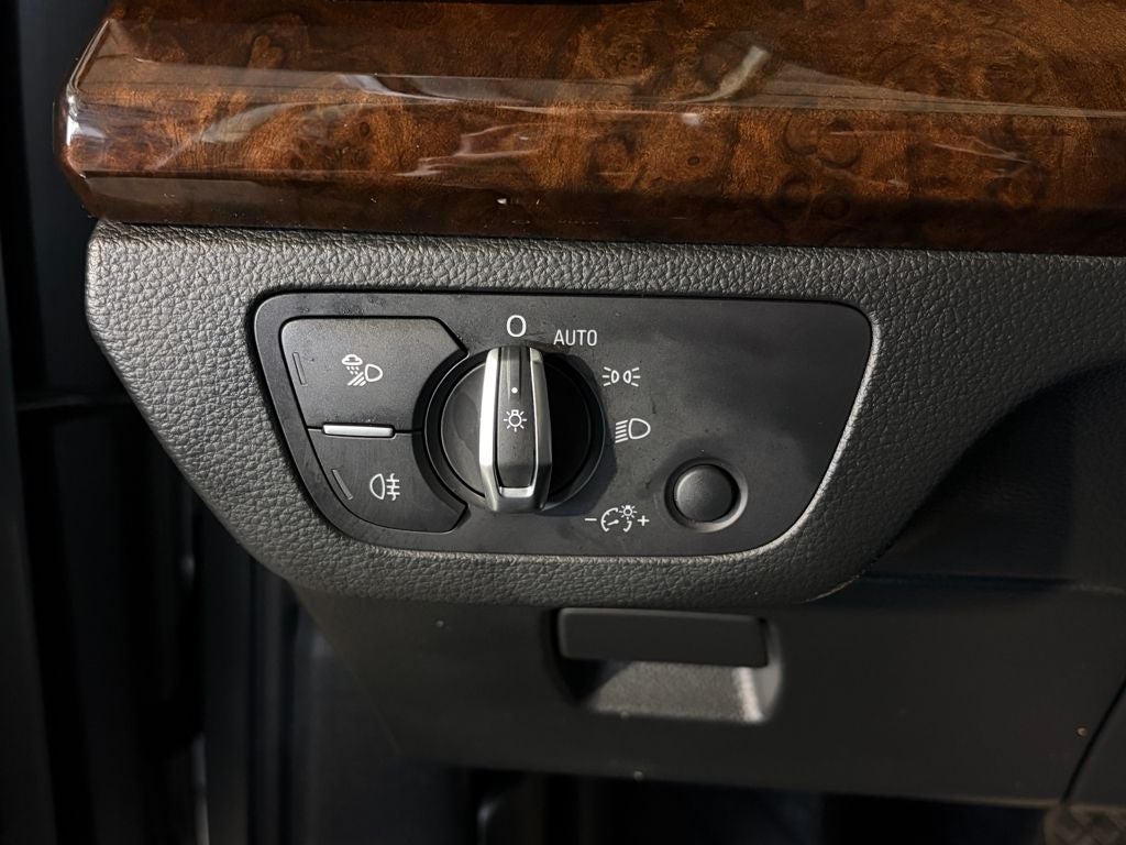 2020 Audi Q5 45 Premium Plus quattro