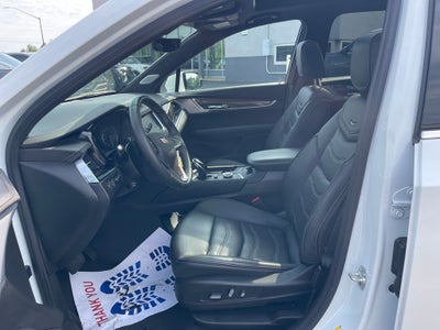 2025 Cadillac XT6 Premium Luxury