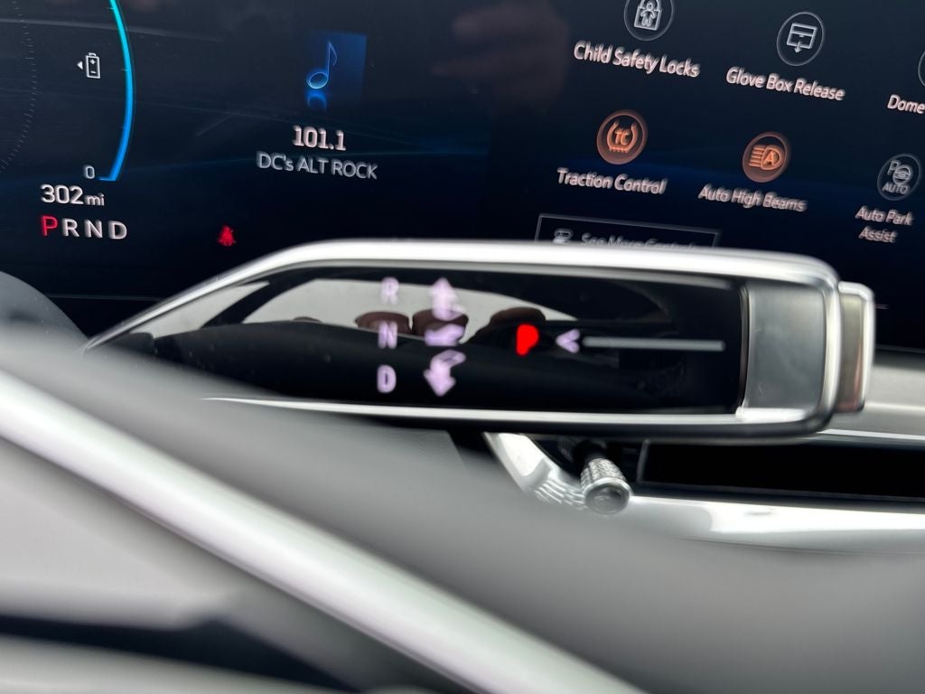 2025 Cadillac LYRIQ Luxury