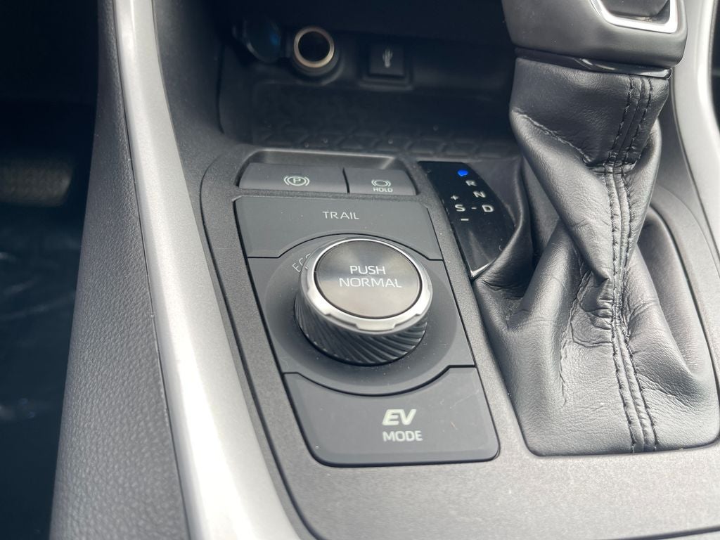 2020 Toyota RAV4 Hybrid XSE
